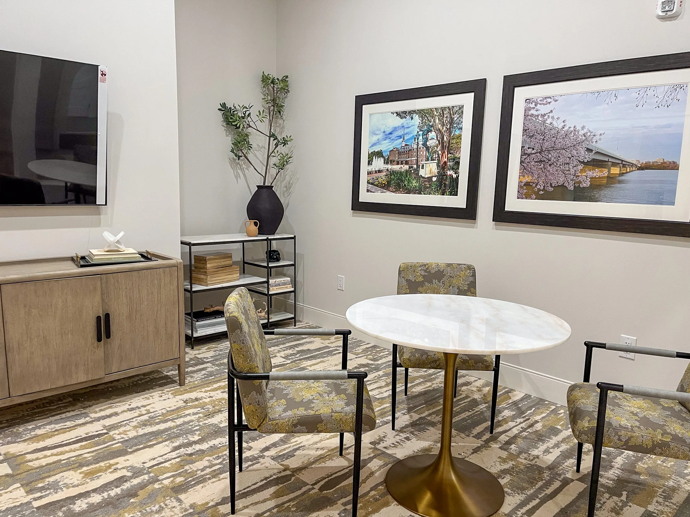 Hospitality suite at Alate Old Towne