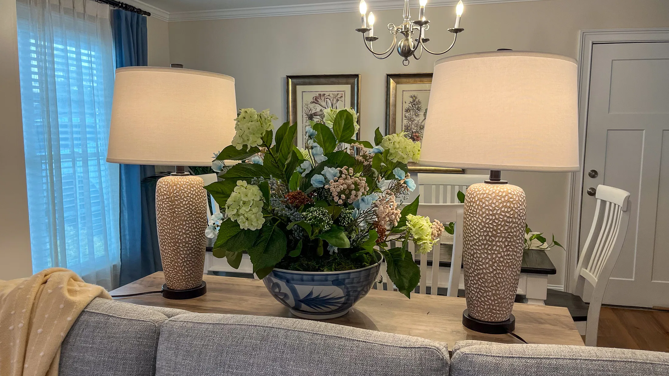 Dining room detail at Georgia Cottage