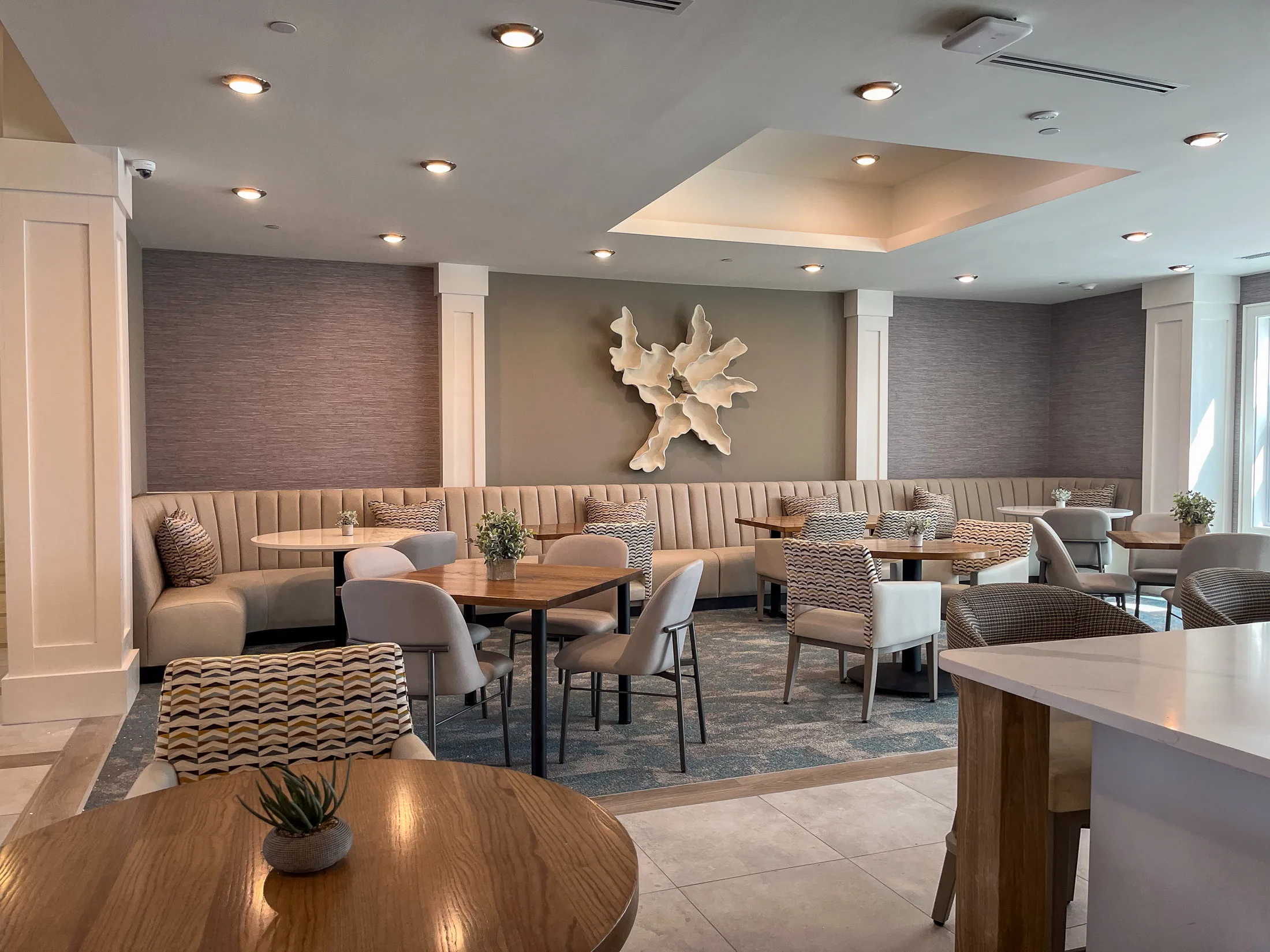 Bar seating at Aspire at the Hill