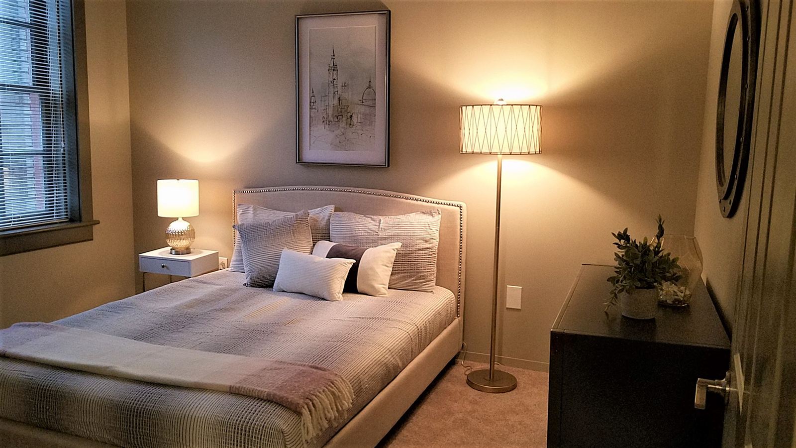 Guest bedroom at the Statler Model Suite